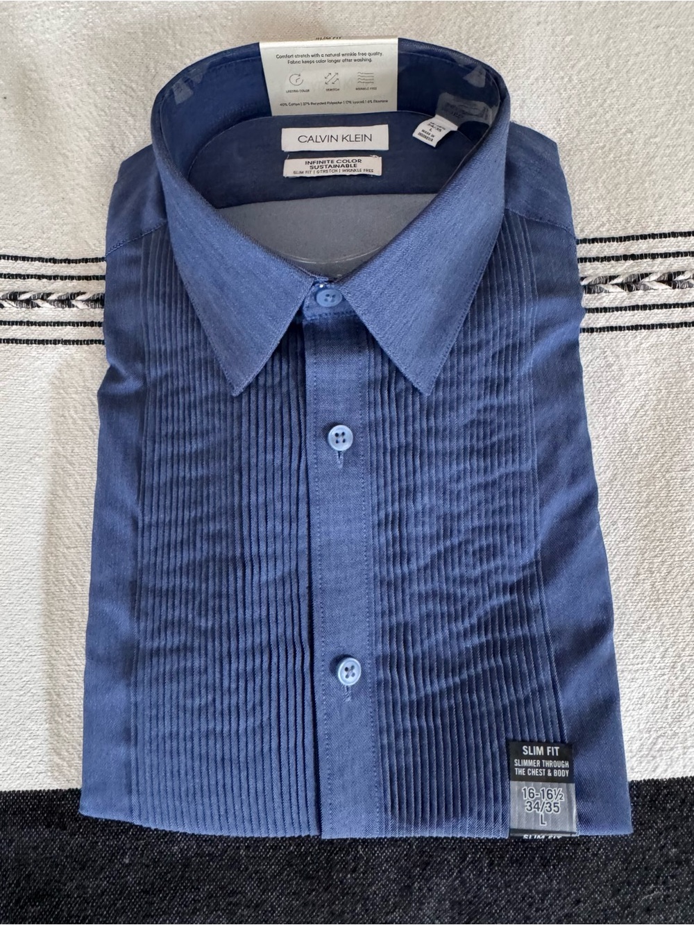 Calvin Klein Mens Blue Pleated Front Dress Shirt size L